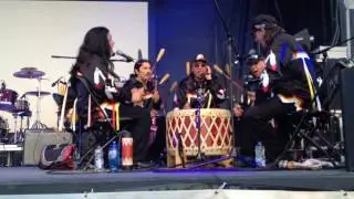 Buffalo Hat Singers: 