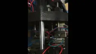 Jingye ISBM machine making 250ML PET bottles