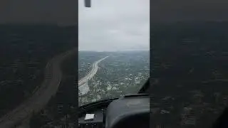 Flying over Encino, Los Angeles, CA #405 Freeway #shorts #helicopterflight