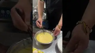 水蒸蛋在家就这样做，孩子都抢着吃#怎么做菜简单又好吃 ##水蒸蛋 #电光