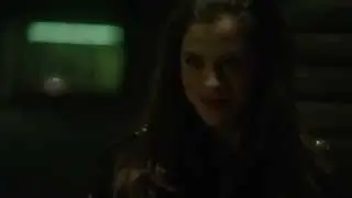 Canary (Sara Lance) vs Huntress: Round Two