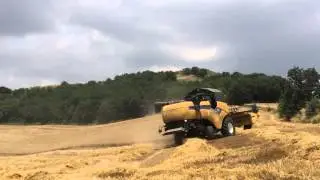 NEW HOLLAND CX 6080 2015