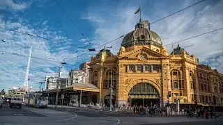 &lsquo;We need to be focused&rsquo;: Calls to scrap Melbourne Lord Mayor&rsquo;s robes and chains