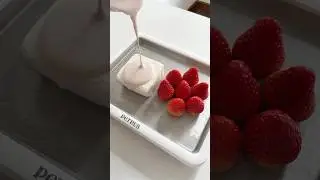 Make frozen ice cream with me #asmr #asmrfood #icecream #strawberry #yogurt #satisfying