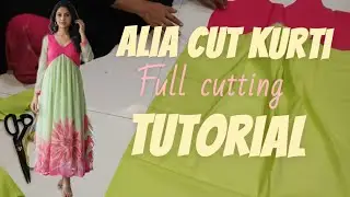 Aalia cut kurti #cutting video✂️#tailaring 🪡#trendy #fashionstyle 🧶