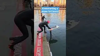 Запуск с колена на фойлборде лёжа #dockstart #pumpfoil #pumpfoiling #freefoil