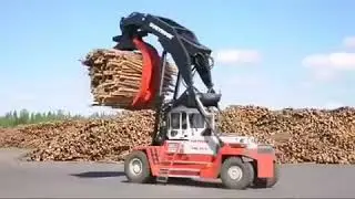 Alister Toma | Unloading Timber Truck Using Pick and Carry Crane