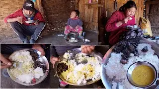 somu & manjita prepares  buff  lunch || Himalayan family from Nepal || shepherd life of Nepal ||