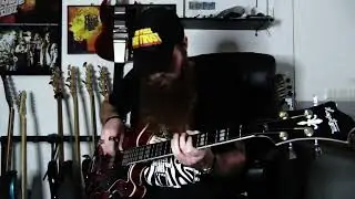 Hagstr&ouml;m Viking Bass Synth Jam