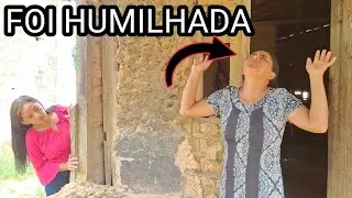 Ela foi humilhada por morar em uma simples casa 