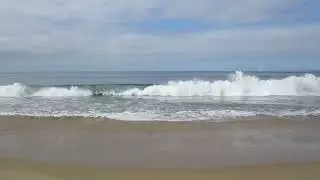 Ocean Waves - Relaxing new age music set to the sounds of Newport Beach