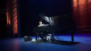LIVE 2019 - JAMES BLAKE - HARVEY THEATER - GODSPEED - FRANK OCEAN