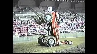 DESTRUCT & DESTROY SHOW 1989! Destroyer 1 and Big Red Express Monster Trucks!