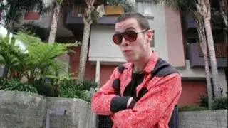 Steve-o at the town tavern