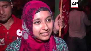 PTI protesters in Karachi as MQM supporters celebrate