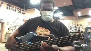 Fender Tony Franklin Precision Bass: River Peopleon Unlined Fretless First Try