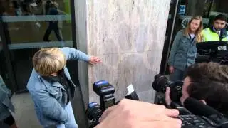 Emma Thompson & activists break Shell's injunction