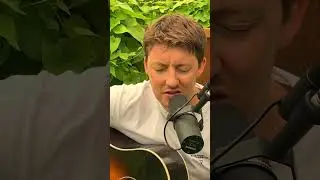 1 Guitar + 1 mic + 1 Greenhouse