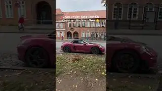 #Sieglinde sorglos erh&auml;lt Gr&uuml;&szlig;e v Nachbarn Sven w&auml;hrend seiner Ostseetour mit #Porsche 718 Spyder RS