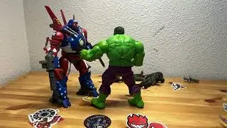 Hulk stop motion Hulk vs Detroit steel. This is L#marvellegends marvellegends #hulk #hasbro 