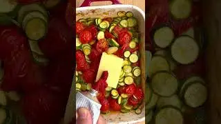 Cherry tomato zucchini pasta