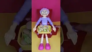 Filling Granny's plate with 💚💚💚 iced gems
