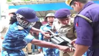 Anti-Riot Squad & Anti Riot Vehicle