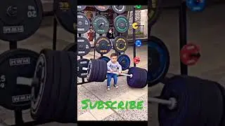 heavy weight lifting kid #shorts #gym #fitness #tiktok #attitude #workout #bodybuilder #heavyweight