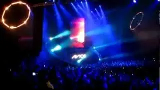 Plattform kollapsar. AVICII - Levels @ Globen 2012
