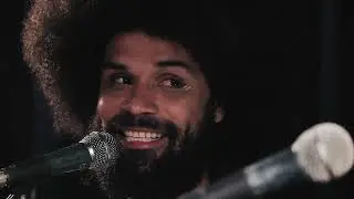 Duas Pegadas - Tukum