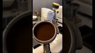 طريقة تحضير كوب قهوه مثالي واحترافي مع شرح تلافي الاخطاء الخفيه في التحضير 👻☕️