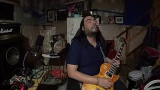 jamming to E Minor backing track