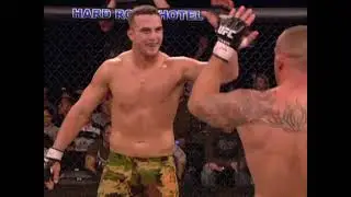 Scott Smith vs Pete Sell UFC - The Ultimate Fighter 4 Finale [2006 11 11]