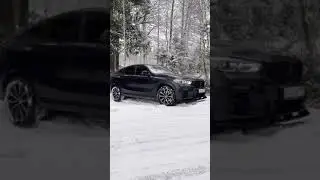 BMW X6 40i snow hill
