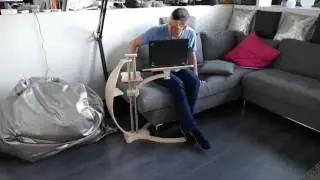 ergonomie de travail. Table pour PC portable Lounge-wood