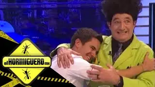Beakman platica con Mau