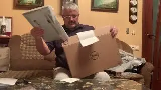 Ноутбук Dell Inspiron 15 5502 распаковка