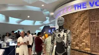 Dubai Futuristic l Robot Speaks l Chicken Biriyani does sound Delicious 😃 #dubai #futuretech