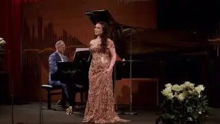 J. Massenet - “Manon” - Manon - “Je marche sur tous les chemins” (Gavotte)