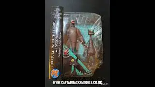 Diamond Select The Nightmare Before Christmas - Creature Under The Stairs & Cyclops #timburton #nbc
