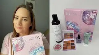 Glossybox August 2021 - 10th Birthday edition unboxing