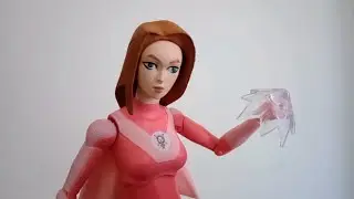 Diamond Select Invincible Action Figure Atom Eve Toy Review