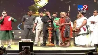 Subbarami Reddy welcomes Swaroopanandendra Saraswati with Shiva Mantras - TV9
