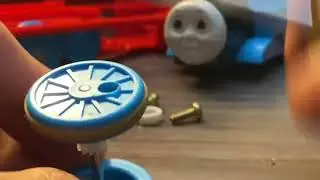 Fixing a cracked motor and wheel gear