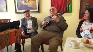Jaime Guardia y su charango en Chorrillos (2)