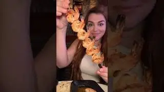 If you&rsquo;re a shrimp keep scrolling #foodie #shorts #shrimp #redlobster #eating #seafood