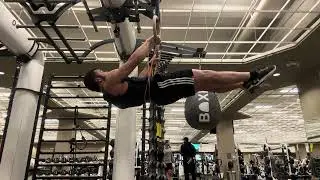 X-light Banded Assist Full Front lever hold (9.84 seconds)