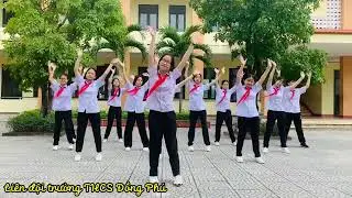 Múa hát sân trường “ Nối vòng tay lớn”  ( HDĐ TP Đồng Hới- T/h: THCS Đồng Phú)