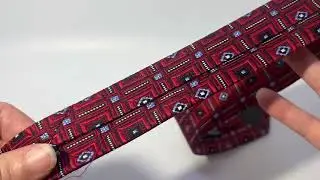 Vintage JZ Boulder Red Square Design Silk Tie 62.25