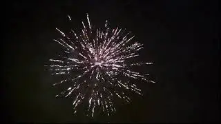 Triplex YHW 902 - 23/24 - 100 shots vuurwerk blok